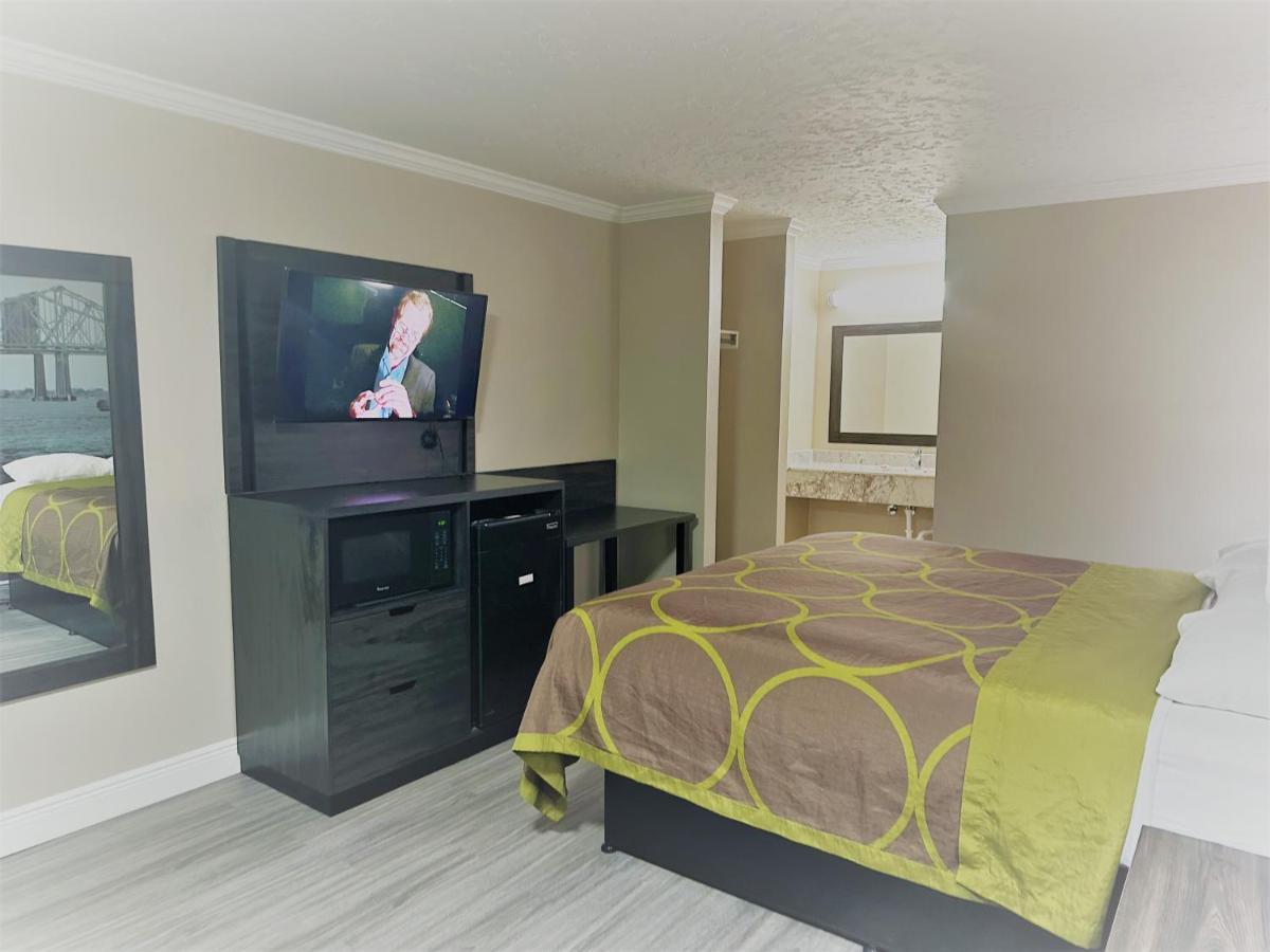 Super 8 By Wyndham Picayune Esterno foto