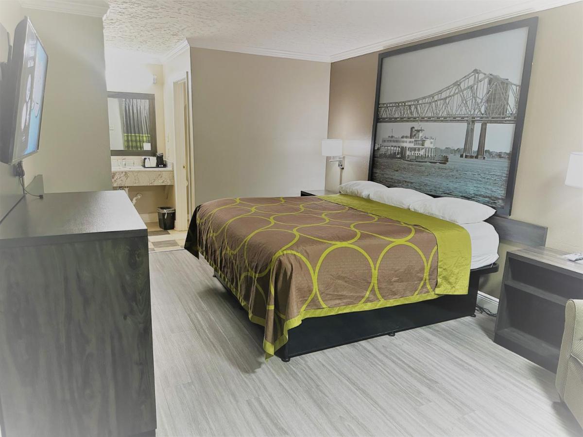 Super 8 By Wyndham Picayune Esterno foto