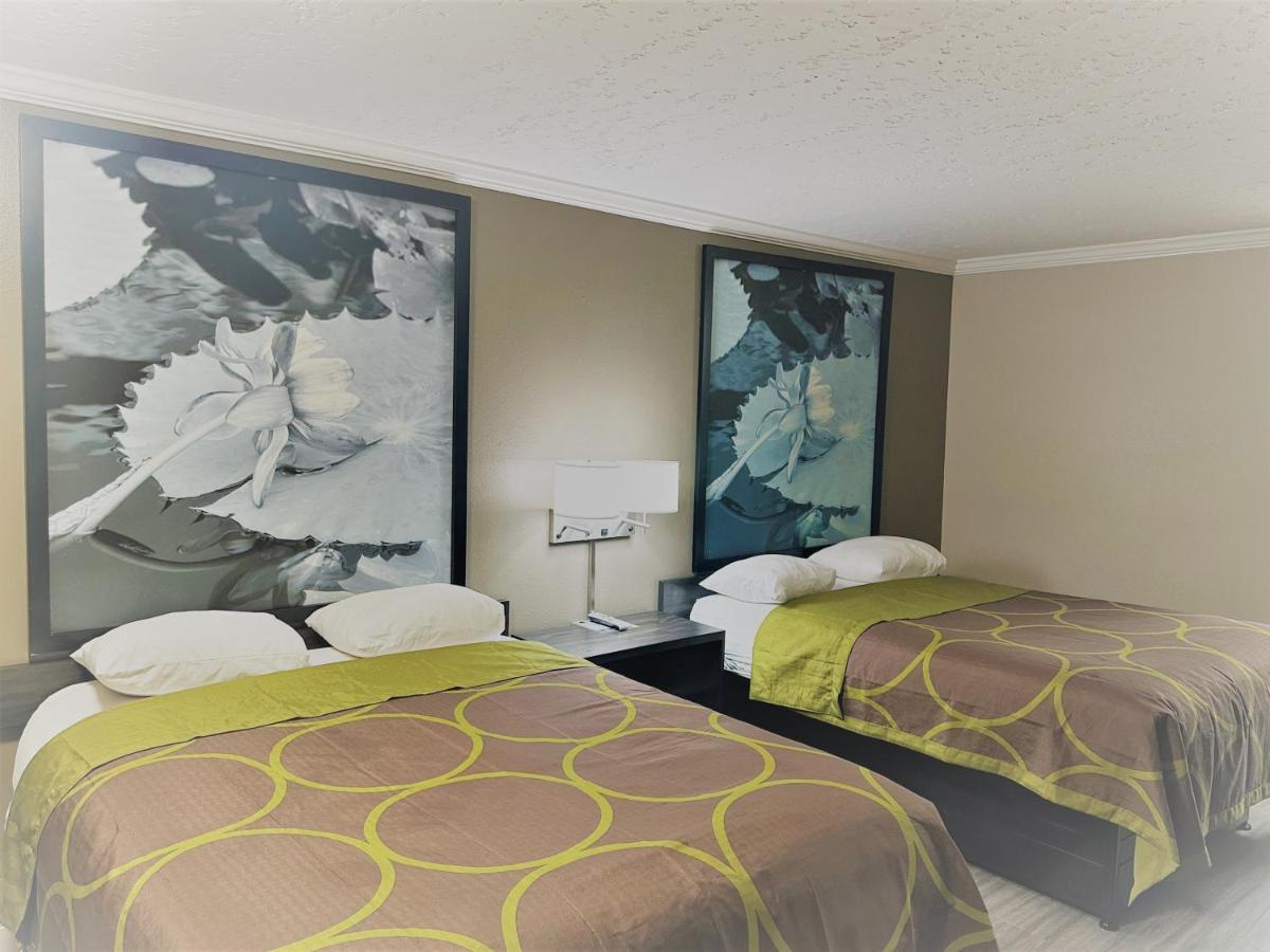 Super 8 By Wyndham Picayune Esterno foto