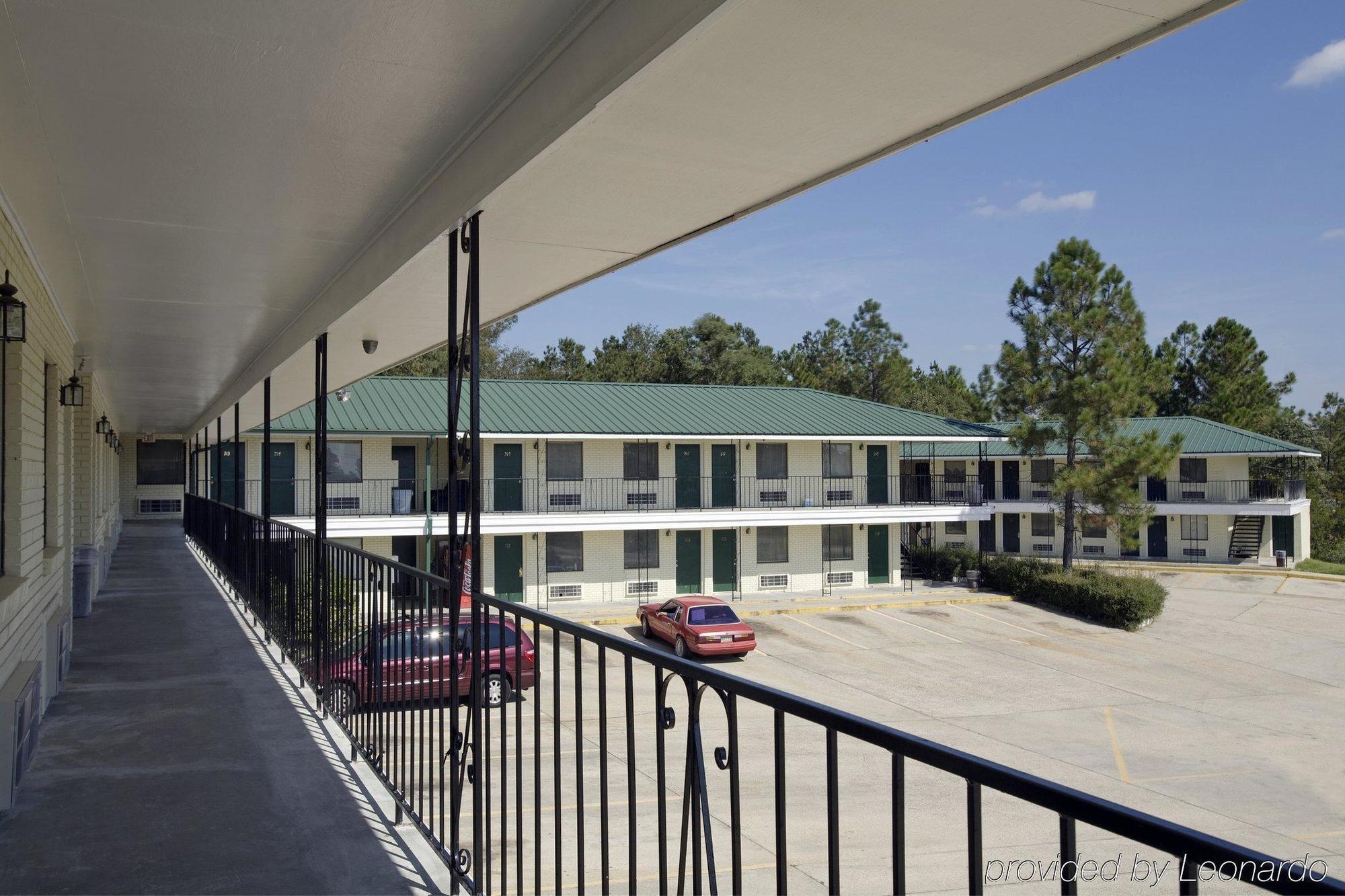 Super 8 By Wyndham Picayune Esterno foto